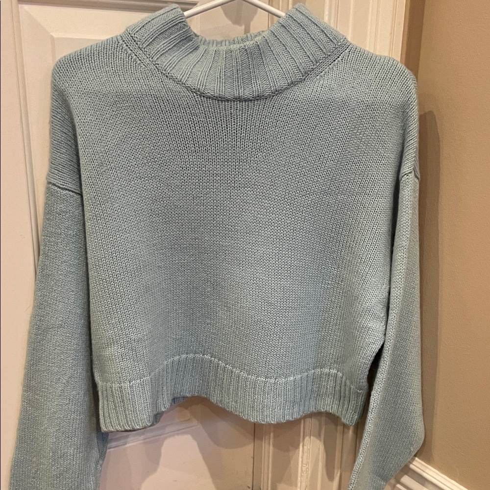 Aritzia Wilfred Free sz L robin egg blue cropped 100% merino wool sweater ribbed